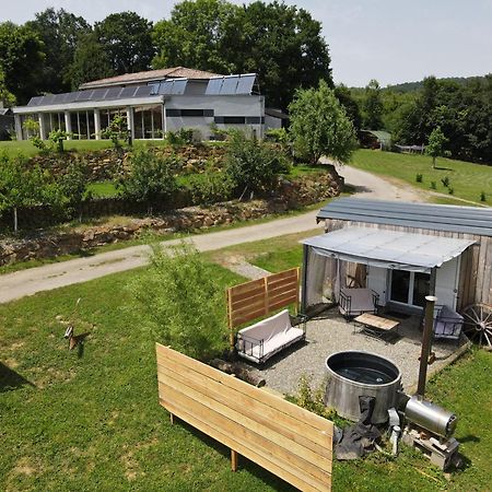 Les Milles Bottes Et Ses Roulottes Villa Encausse-les-Thermes Eksteriør billede