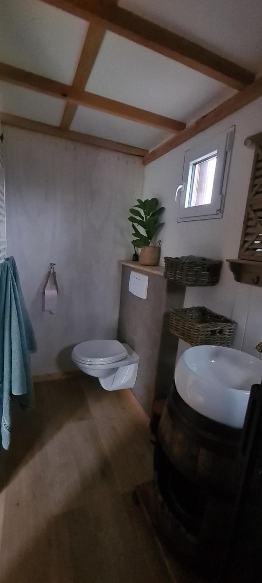 Les Milles Bottes Et Ses Roulottes Villa Encausse-les-Thermes Eksteriør billede