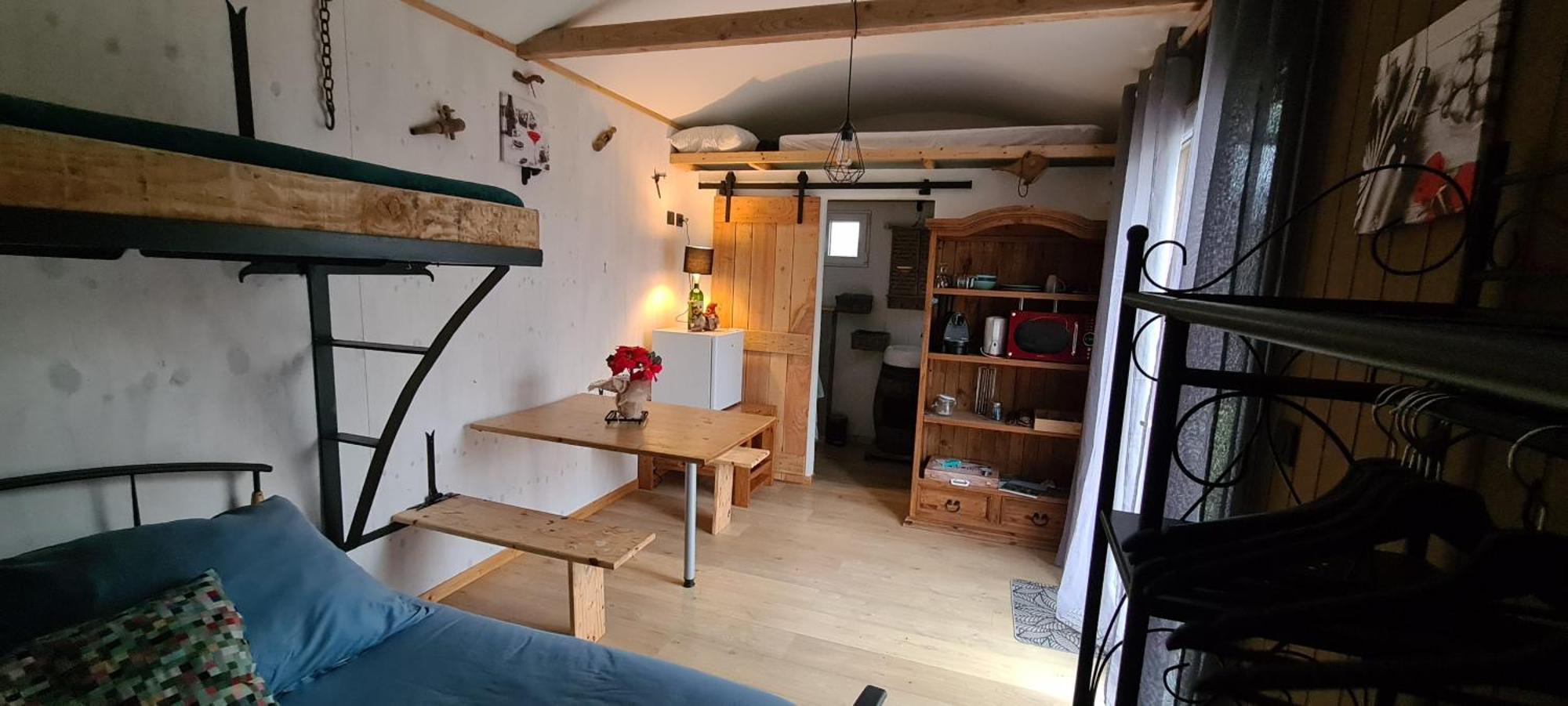 Les Milles Bottes Et Ses Roulottes Villa Encausse-les-Thermes Eksteriør billede